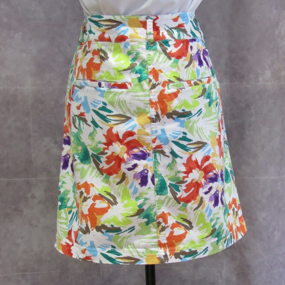 Christopher & Banks Tropical Skort Size 8 - Picture 4 of 6
